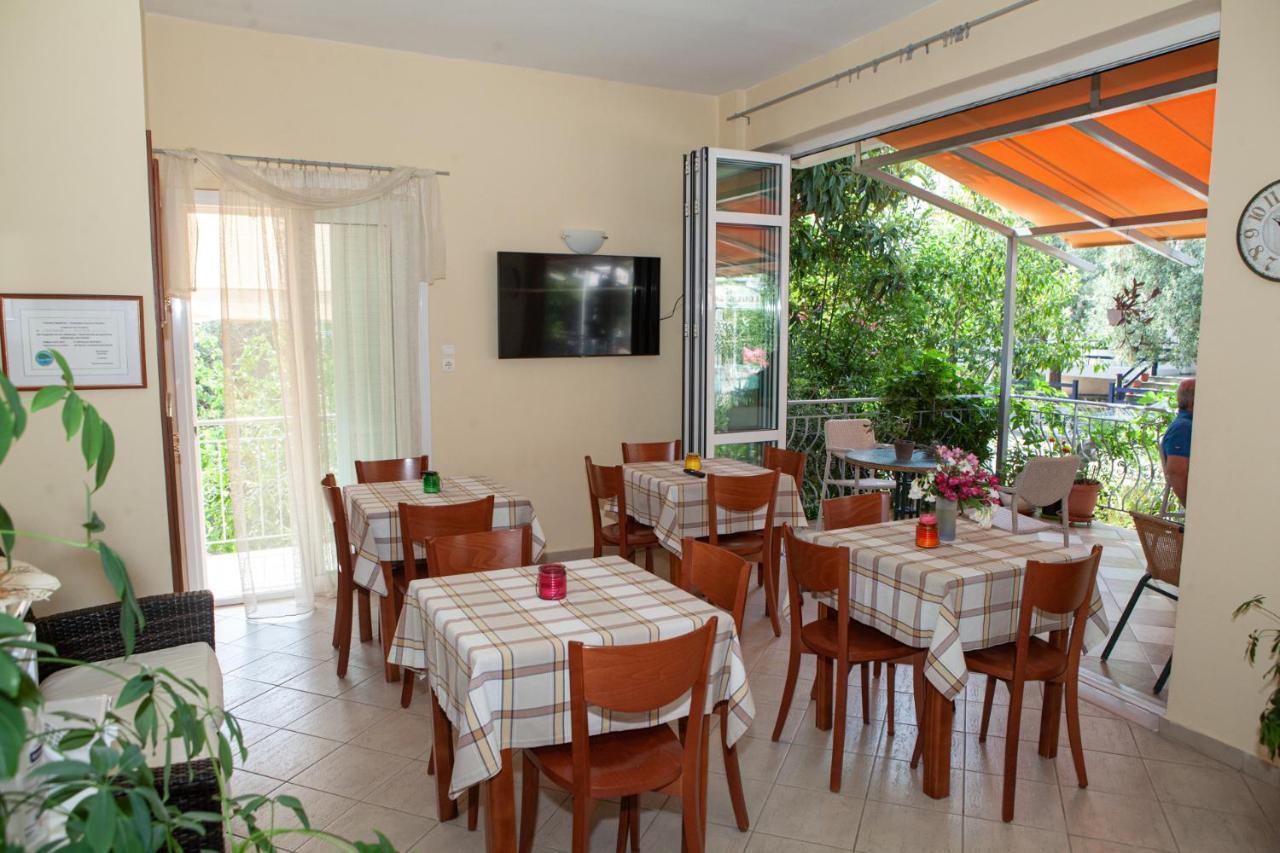 Hotel Loula Rooms And Apartments Kamena Vourla Exterior foto